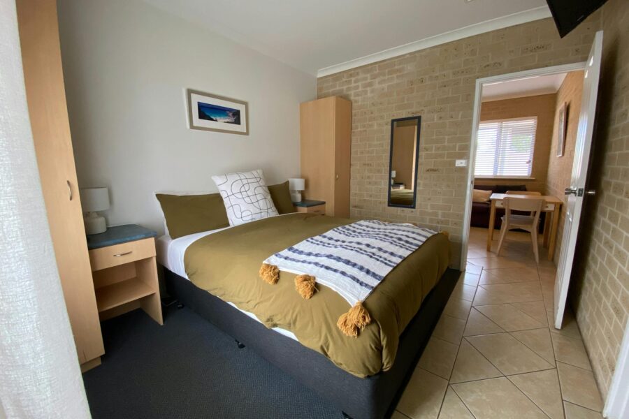 1 bedroom bed