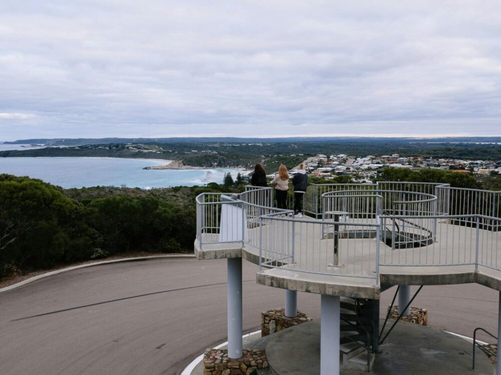 Esperance Rotary lookout drone shot