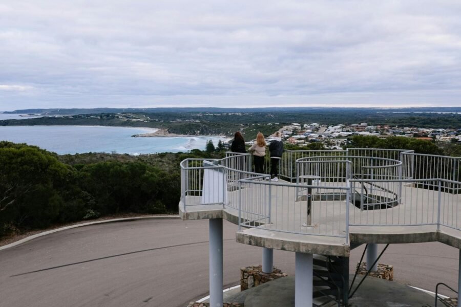 Esperance Rotary lookout drone shot