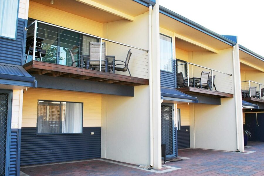 balcony
